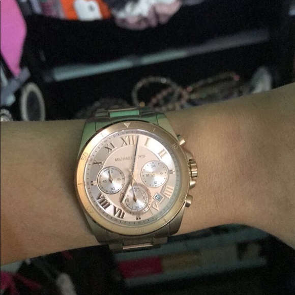 Micheal Kors Watch - Picture 2 of 4